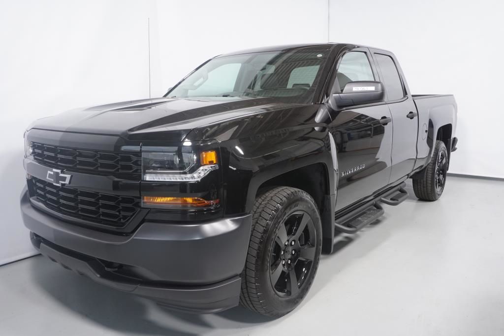 Chevrolet Silverado 1500 WT, Black Out, Double Cab 2018 ...