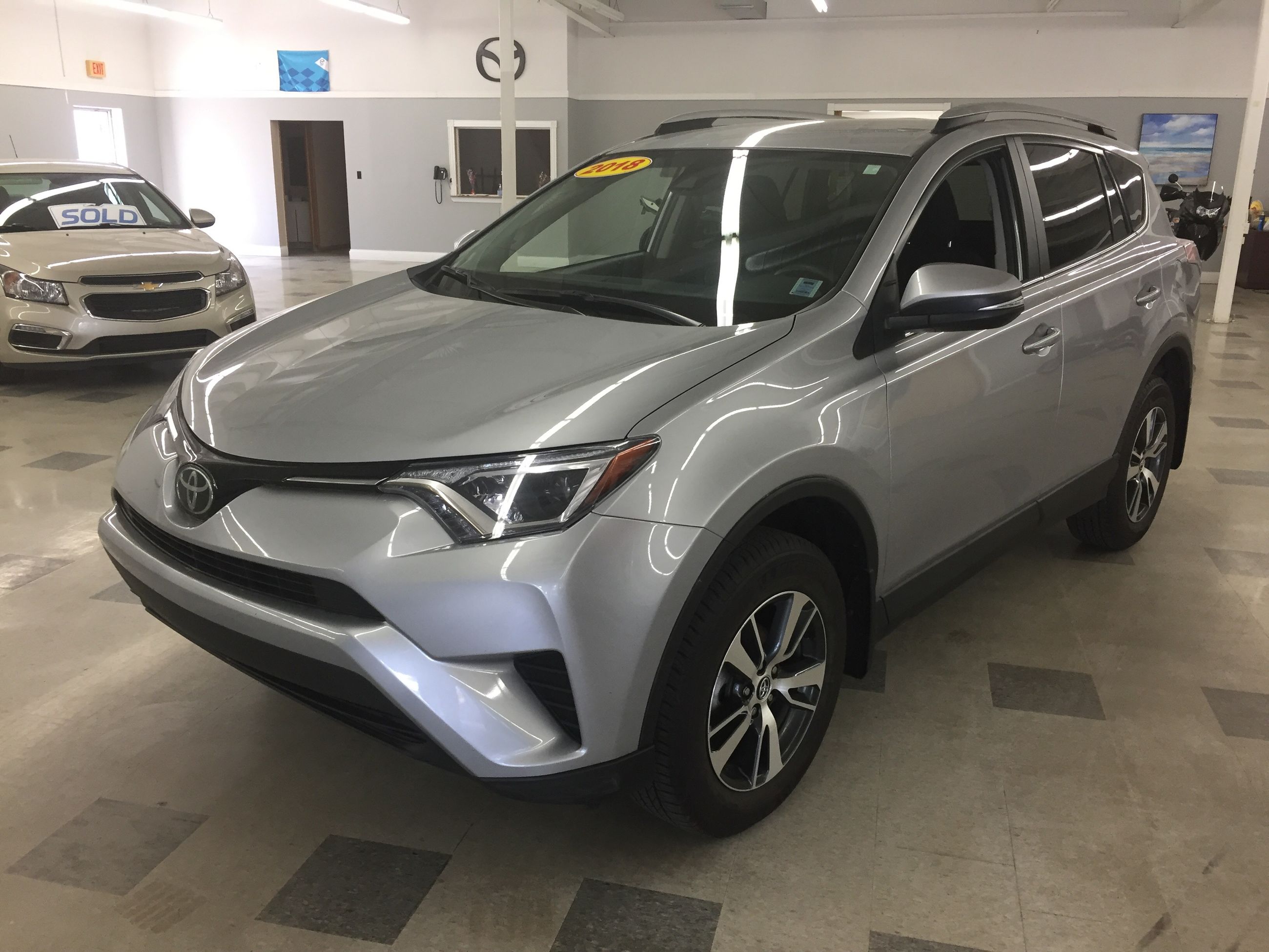 902 Auto Sales Used 2018 Toyota RAV4 for sale in
