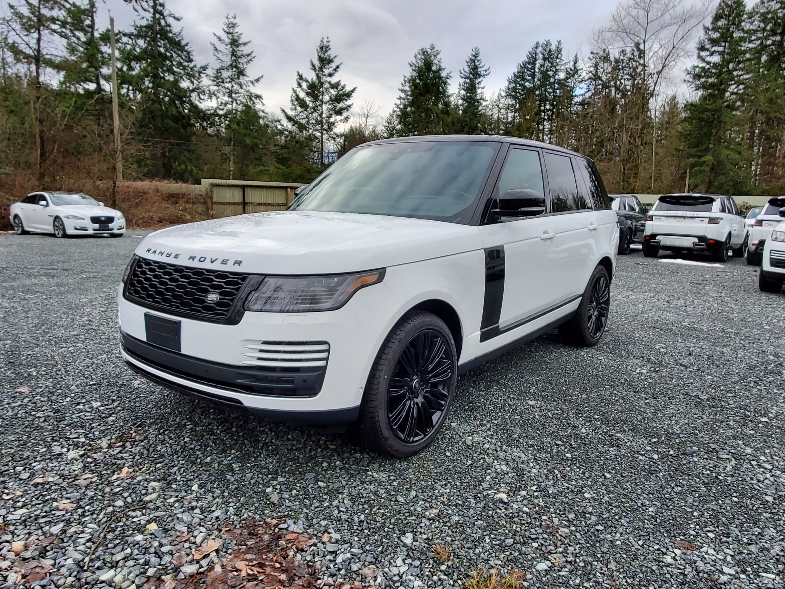 New 2020 Land Rover Range Rover 5.0L V8 Supercharged P525 HSE SWB