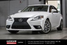 2016 Lexus IS 300 LUXE AWD; CUIR TOIT ANGLES MORTS GPS