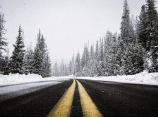 6 Must-Have Items In Your Emergency Car Kit
