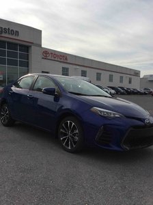 2017 Toyota Corolla 4-door Sedan SE 6M
