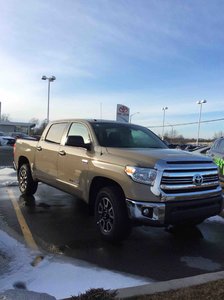 2017 Toyota Tundra 4x4 CrewMax SR5 Plus 5.7 6A