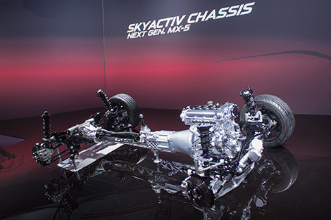 La prochaine génération de la Mazda MX-5 fera plus avec moins