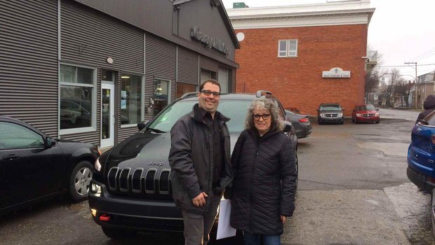 Merci à toute l’équipe de garage Windsor pour la livraison rapide de mon Cherokee Trailhawk 2018.
Christiane Gouache