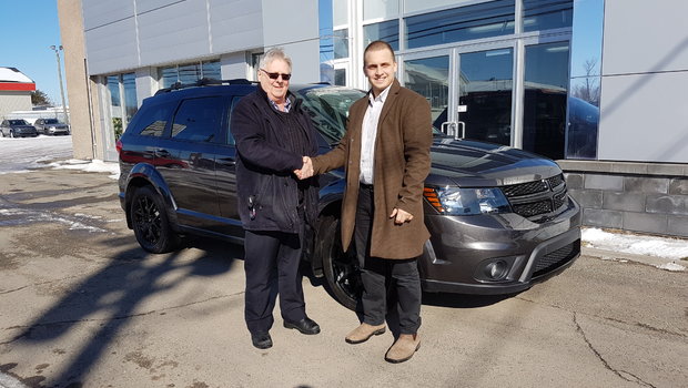 Merci à M. Serge et Mme. Monique Cyr de Québec pour leur tout nouveau Dodge Journey 2018 !Félicitation et bonne route.