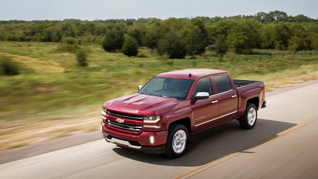 Chevy Silverado vs. Ford F-150: Howie Long Compares Truck Beds