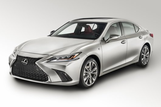 La Lexus ES 2019 se distingue à Laval, Québec