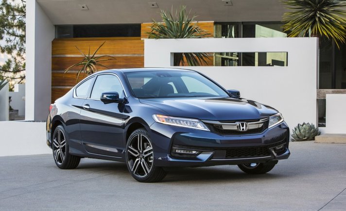 2017 Honda Accord in detail